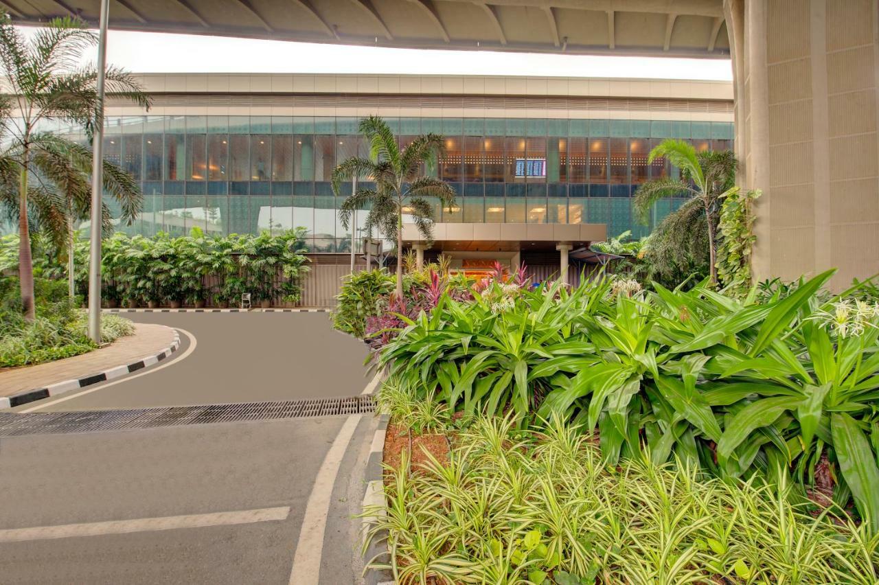 孟买机场尼兰塔中转酒店 外观 照片